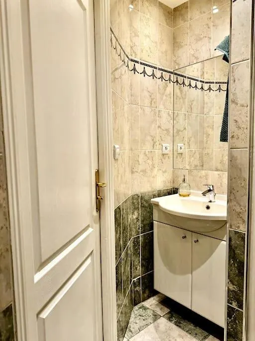 T3 Sauna Box-Parking Gratuit Monplaisir-Lumiere Apartman Lyon